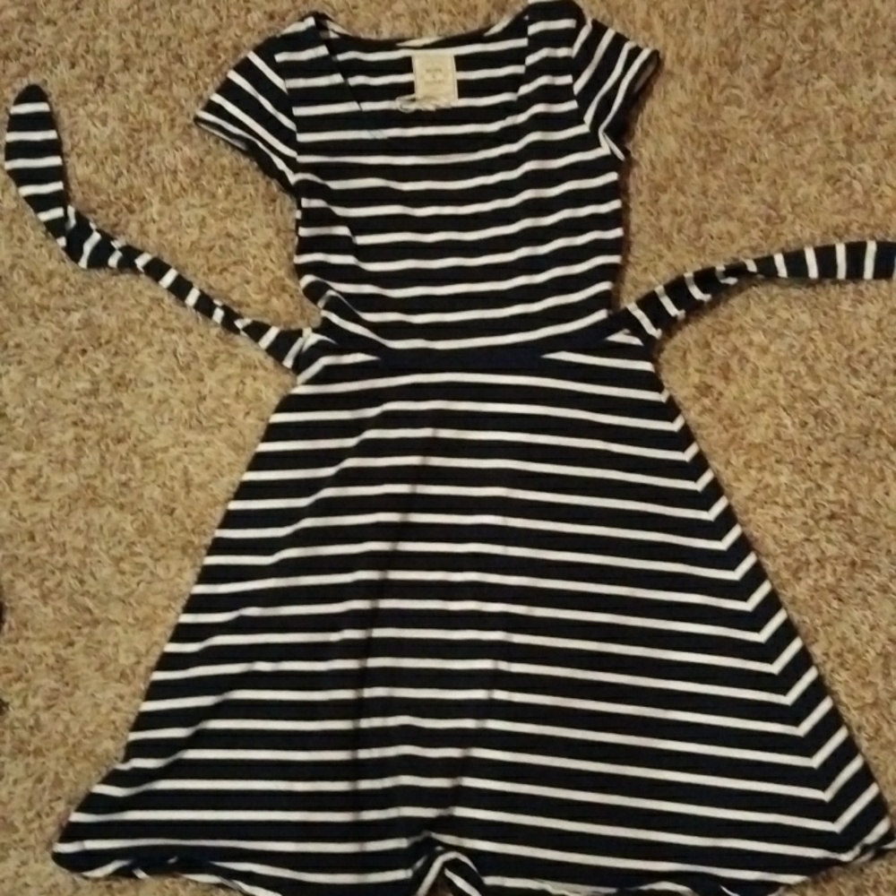 Hope and Henry blue and white dress size 6